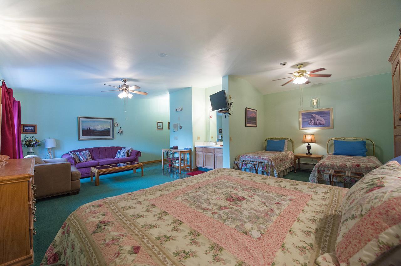 Alaska House Of Jade Bed And Breakfast 앵커리지 외부 사진