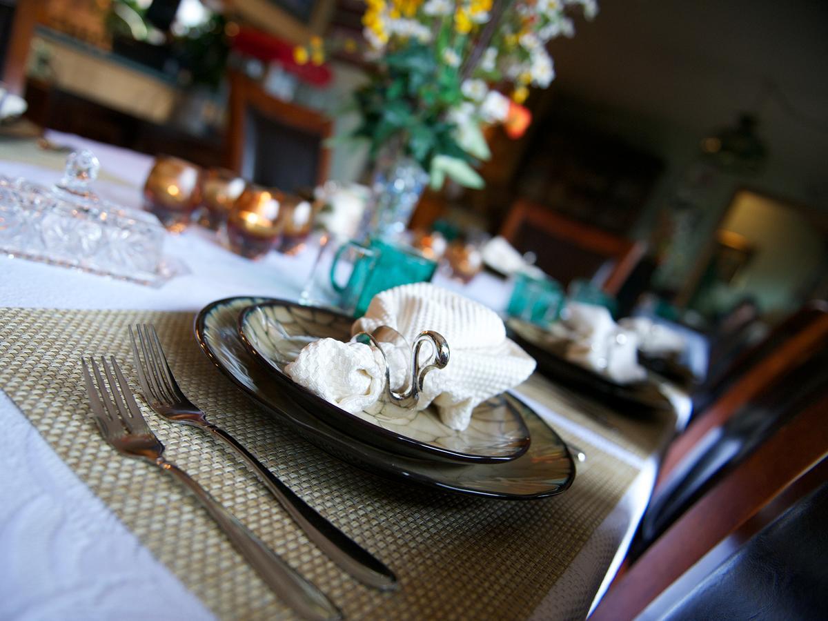 Alaska House Of Jade Bed And Breakfast 앵커리지 외부 사진